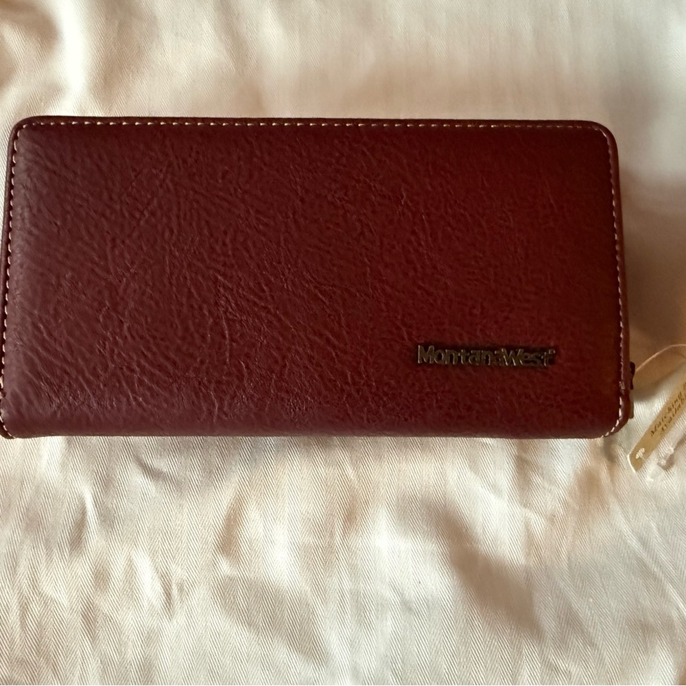 Montana West Embroidered Burgundy Clutch - Picture 2 of 4